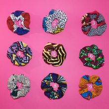 Load image into Gallery viewer, African print scrunchies 
